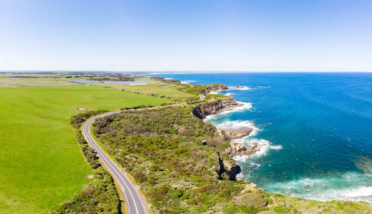 Route panoramique longeant la côte pour visiter le nord de la Sardaigne