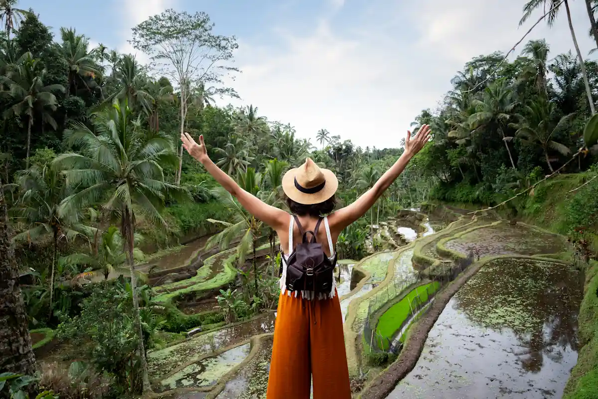 Une femme seule en voyage seule à Ubud